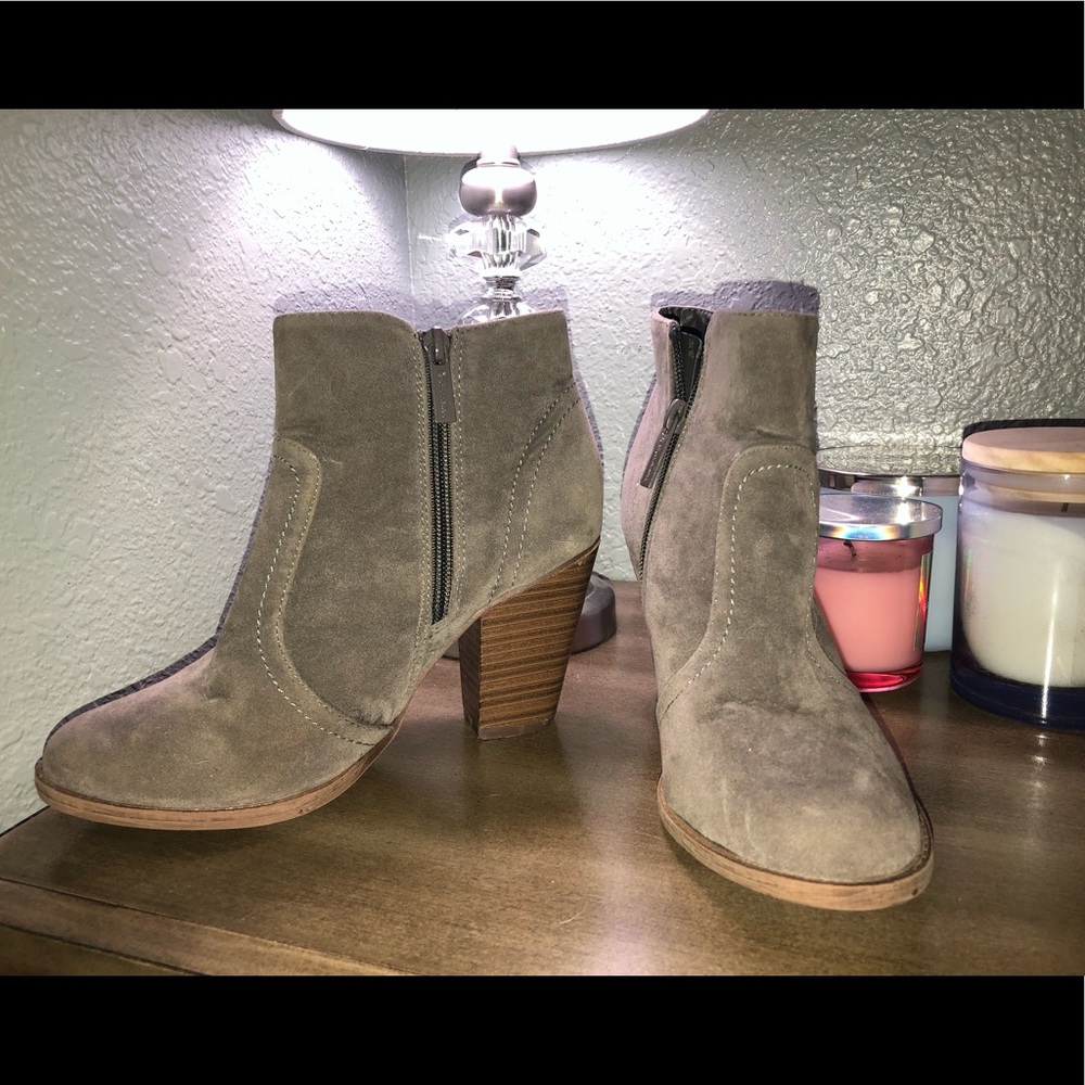 Grey Booties - Picture 1 of 4